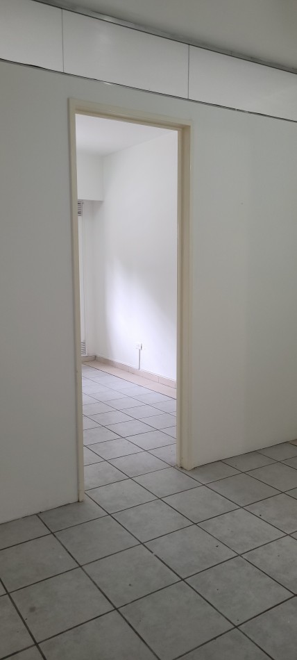 Oportunidad Venta - Monoambiente Dividido En 1 Dormitorio Pichincha - U$d 28.200 - Riccheri 1000 -P. Baja  - Apto Credito  Hipotecario-