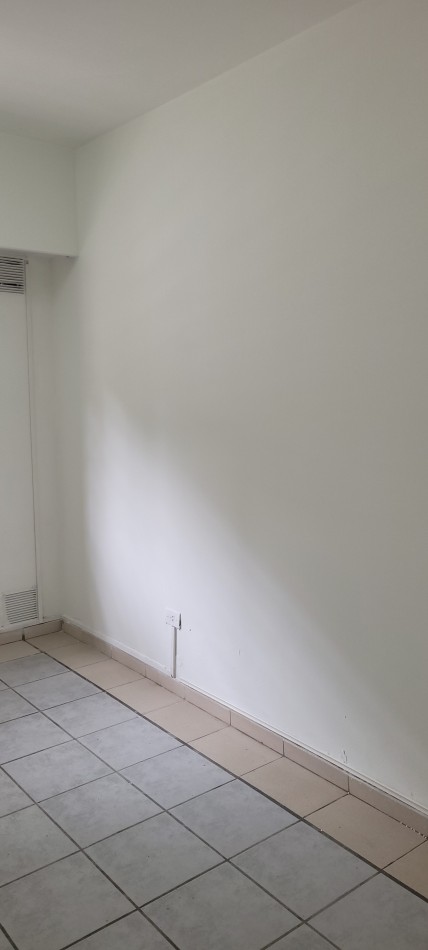 Oportunidad Venta - Monoambiente Dividido En 1 Dormitorio Pichincha - U$d 28.200 - Riccheri 1000 -P. Baja  - Apto Credito  Hipotecario-