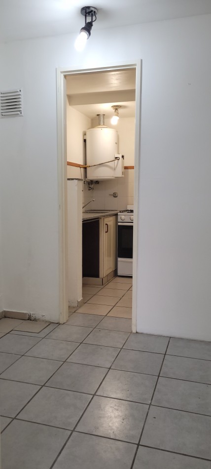 Oportunidad Venta - Monoambiente Dividido En 1 Dormitorio Pichincha - U$d 28.200 - Riccheri 1000 -P. Baja  - Apto Credito  Hipotecario-