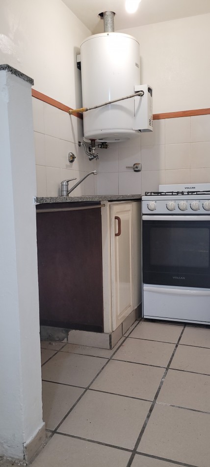 Oportunidad Venta - Monoambiente Dividido En 1 Dormitorio Pichincha - U$d 28.200 - Riccheri 1000 -P. Baja  - Apto Credito  Hipotecario-