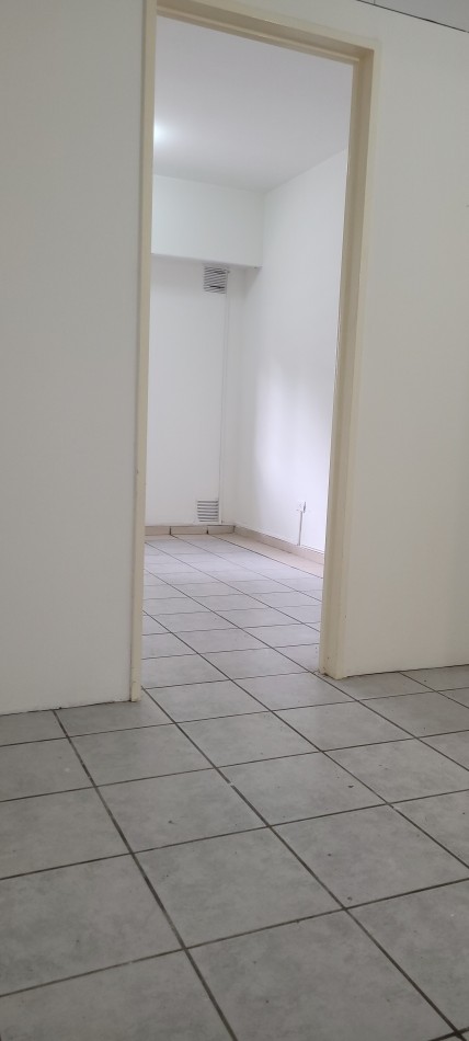 Oportunidad Venta - Monoambiente Dividido En 1 Dormitorio Pichincha - U$d 28.200 - Riccheri 1000 -P. Baja  - Apto Credito  Hipotecario-