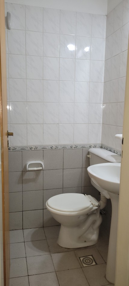 Oportunidad Venta - Monoambiente Dividido En 1 Dormitorio Pichincha - U$d 28.200 - Riccheri 1000 -P. Baja  - Apto Credito  Hipotecario-