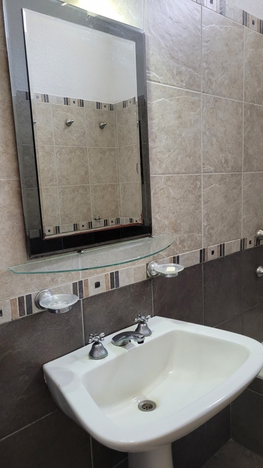 Departamento en Venta 2 Dormitorios -  2 Baños  Al Frente 5° Piso -centro Rosario Apto Credito Hipotecario