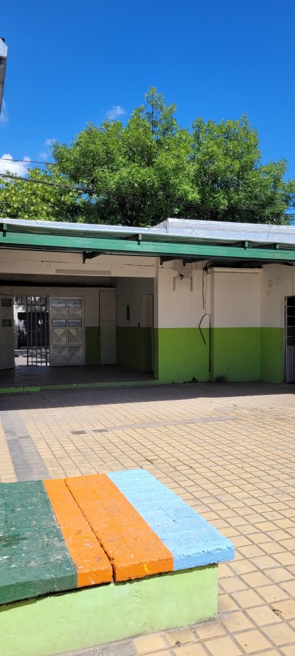 Terreno en Venta  - Larrea 1200 Oportunidad - A Metros De Mendoza 18,00 metros de frente -  Apto Para Construir  Pb +2 Pisos 