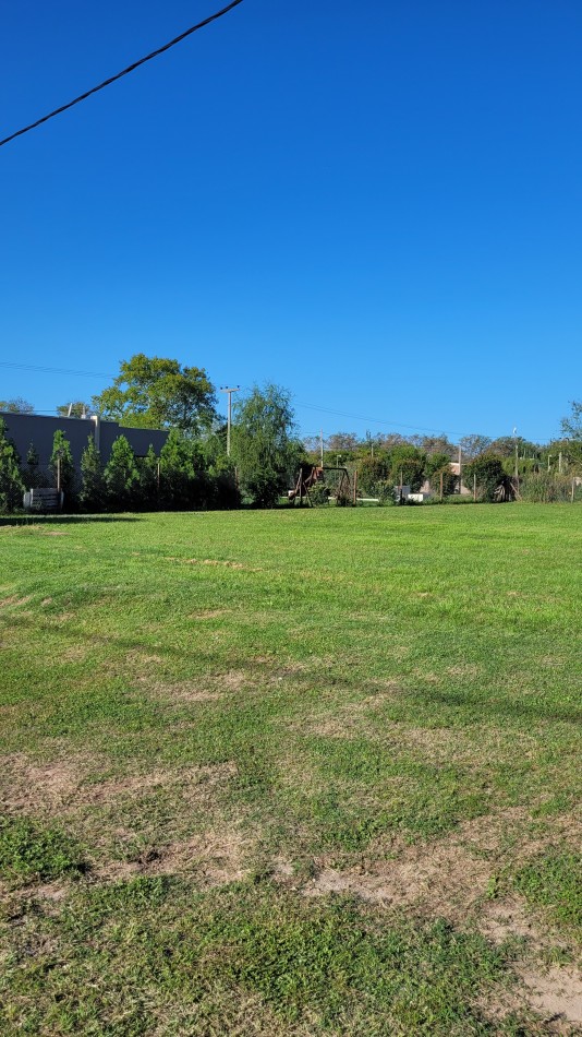 Terreno con gran superficie  en barrio cerrado de 1.215 M2  en  Venta Roldan -  Barrio Cerrado - Pucara Los Buhos  