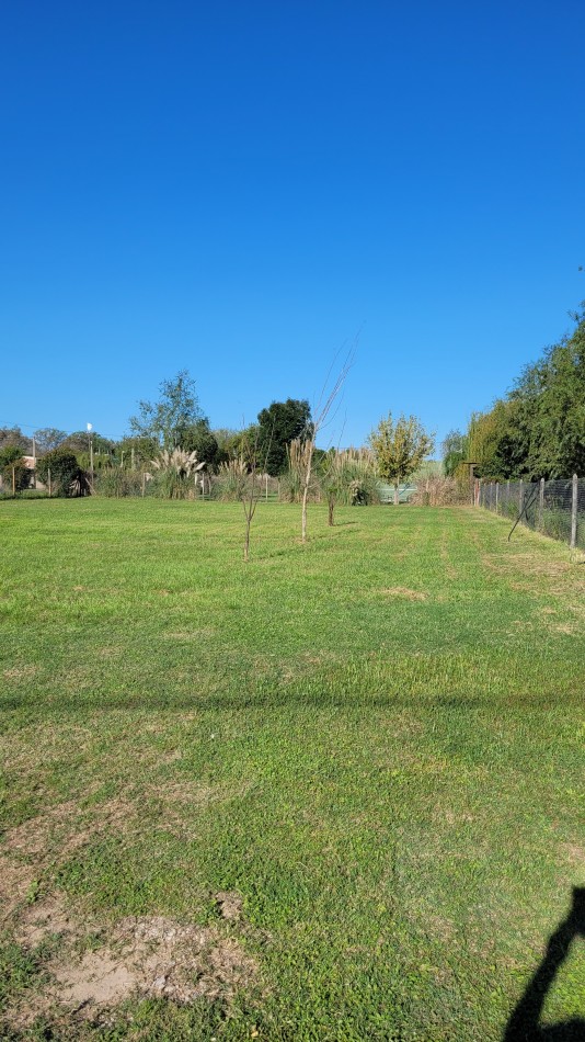 Terreno con gran superficie  en barrio cerrado de 1.215 M2  en  Venta Roldan -  Barrio Cerrado - Pucara Los Buhos  