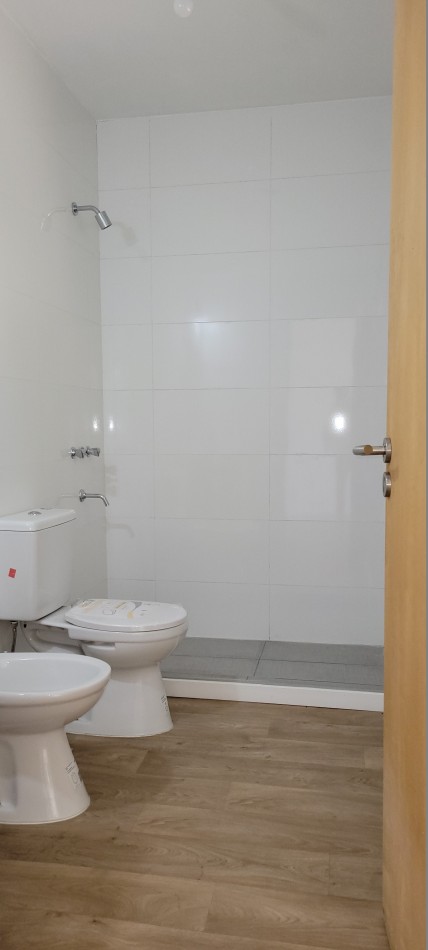 Casa 2 Dormitorios A Estrenar con  Piscina -  Tierra De Sueños 2 - Roldan Apta Credito  360 m2 terreno -  Luminosa 