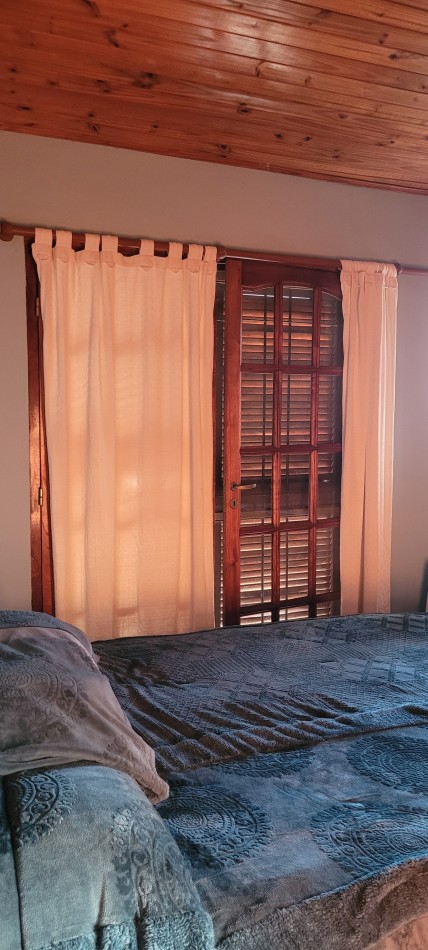 Casa de 2 plantas en esquina - 3 Dormitorio en Venta Barrio Belgrano - 2 Baños - Balcon Terraza - Patio - Doble cochera. 