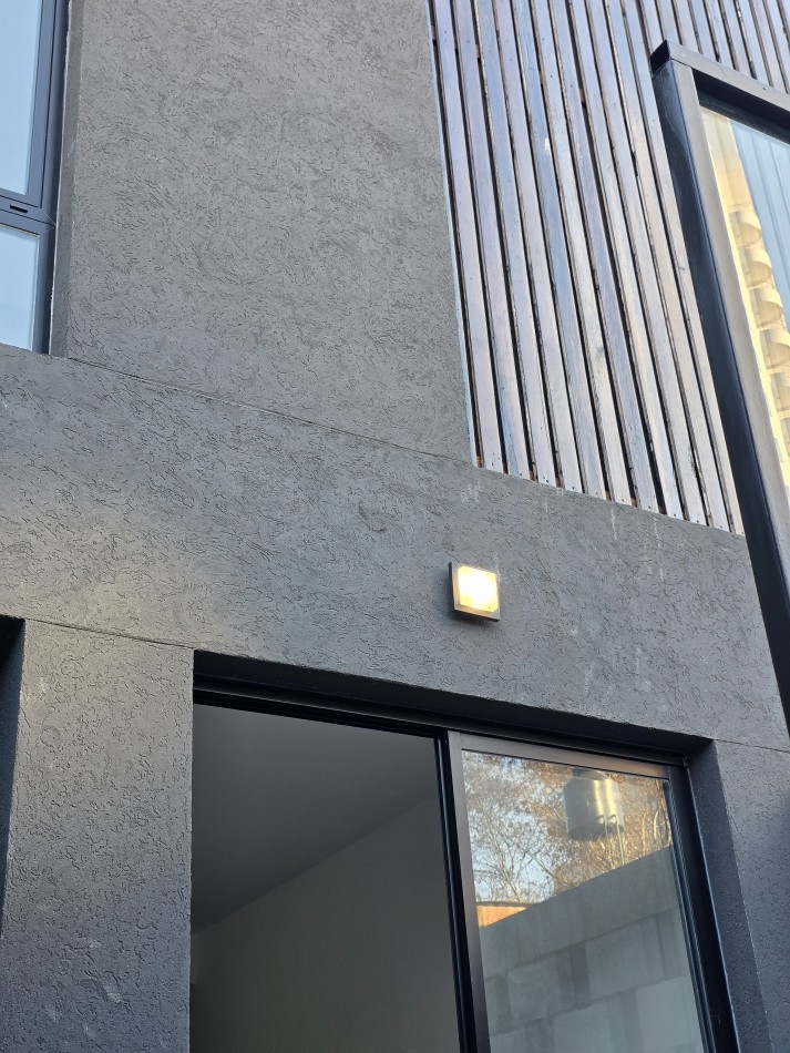 VENTA DEPARTAMENTO   2 DORMITORIO - ZONA  ALBERDI  J. B. JUSTO 1700  - A ESTRENAR  LUMINOSO - PATIO y PARRILLERO 