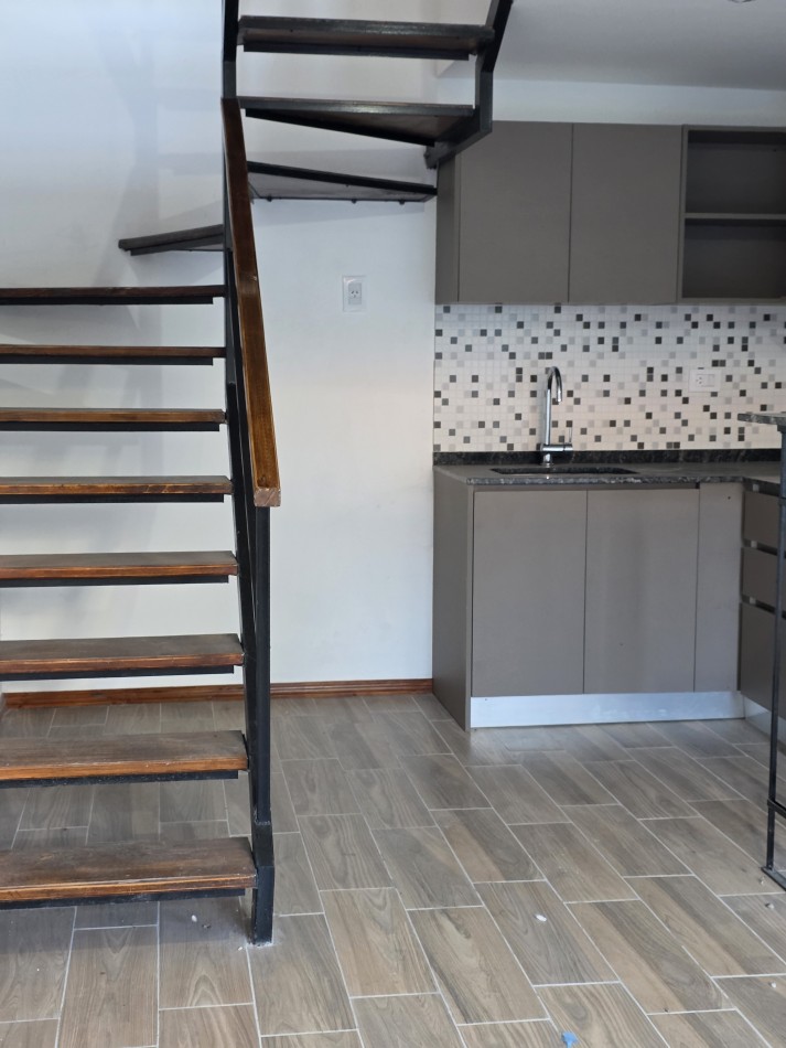 VENTA DEPARTAMENTO   2 DORMITORIO - ZONA  ALBERDI  J. B. JUSTO 1700  - A ESTRENAR  LUMINOSO - PATIO y PARRILLERO 