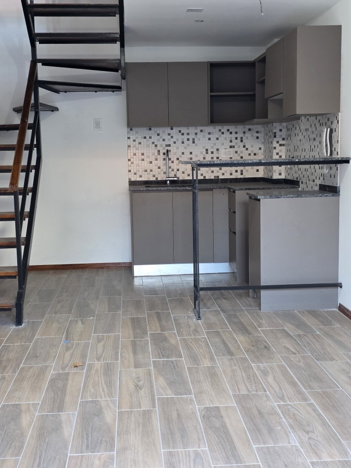 VENTA DEPARTAMENTO   2 DORMITORIO - ZONA  ALBERDI  J. B. JUSTO 1700  - A ESTRENAR  LUMINOSO - PATIO y PARRILLERO 