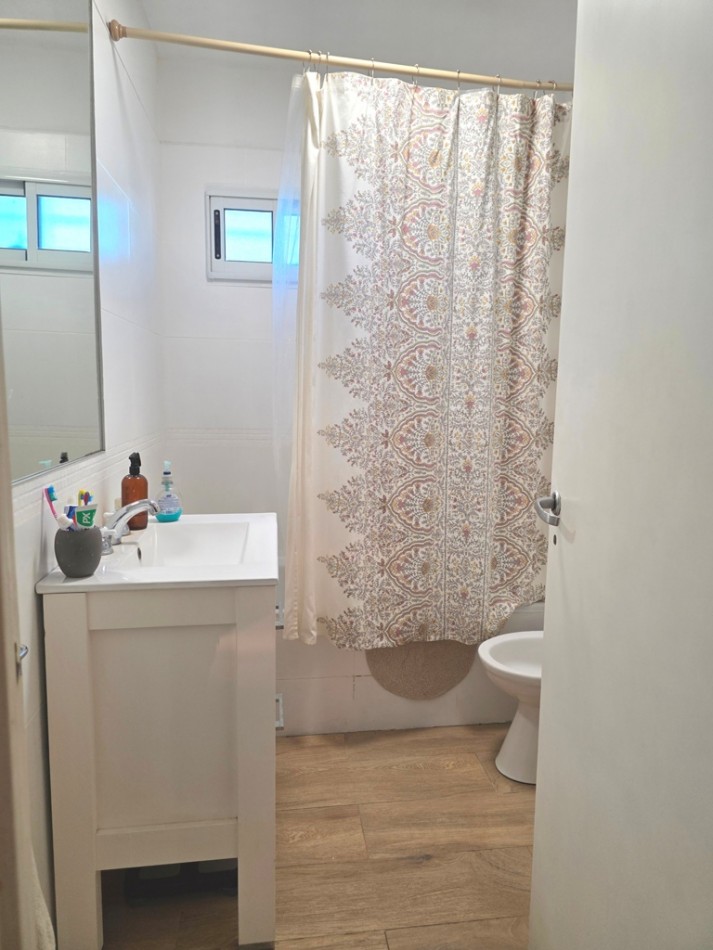 CASA EN VENTA  4 DORMITORIOS - PISCINA - TIERRA DE SUEÑOS 2 - EXCELENTE 