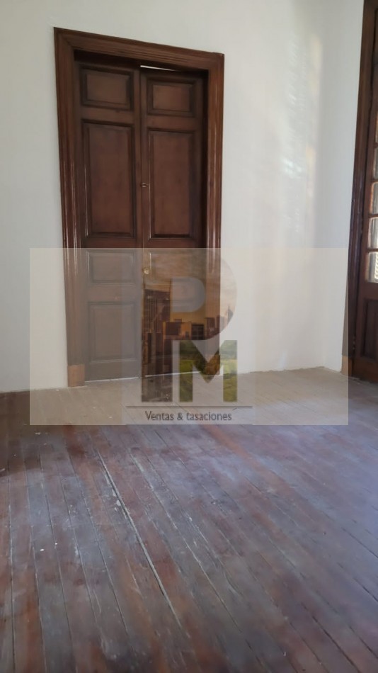 Importante  casa con local ideal institucion o constructoras en Venta  Centro  De  Rosario - Sarmiento  1000 - Excelente - Apto Para Pb + 8 Pisos