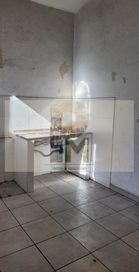Importante  casa con local ideal institucion o constructoras en Venta  Centro  De  Rosario - Sarmiento  1000 - Excelente - Apto Para Pb + 8 Pisos