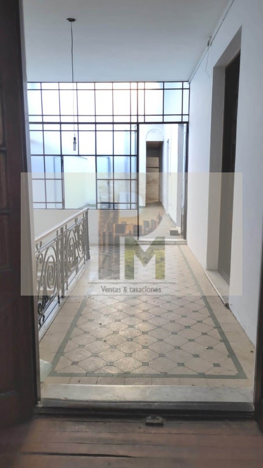 Importante  casa con local ideal institucion o constructoras en Venta  Centro  De  Rosario - Sarmiento  1000 - Excelente - Apto Para Pb + 8 Pisos