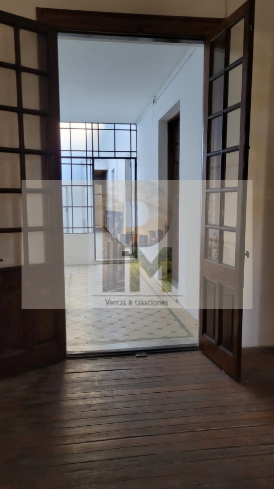 Importante  casa con local ideal institucion o constructoras en Venta  Centro  De  Rosario - Sarmiento  1000 - Excelente - Apto Para Pb + 8 Pisos