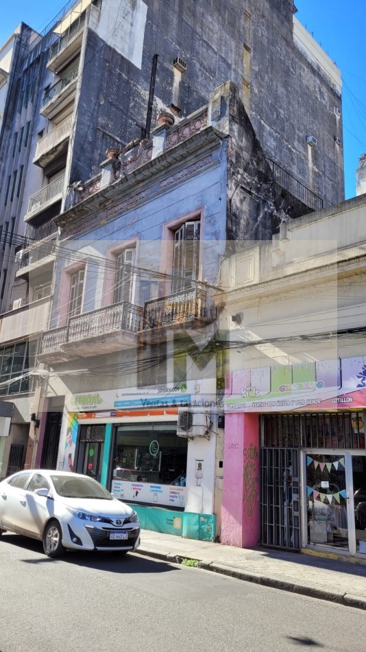 Importante  casa con local ideal institucion o constructoras en Venta  Centro  De  Rosario - Sarmiento  1000 - Excelente - Apto Para Pb + 8 Pisos