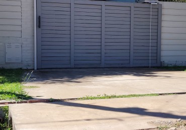 Casa 2 Dormitorios A Estrenar con  Piscina -  Tierra De Sueños 2 - Roldan Apta Credito  360 m2 terreno -  Luminosa 