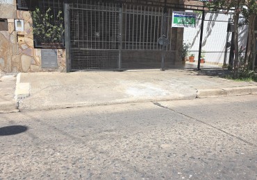 VENDO  CASA 3 DORMITORIOS-PATIO-FLORIDA MAESTRO MASSA 500 ROSARIO -APTA CREDITO